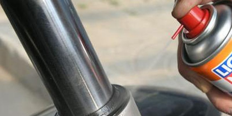 spray silicone
