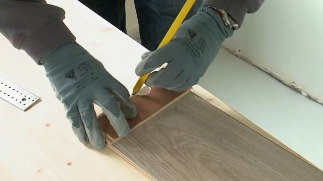 Laminaat rond verwarmingsbuis