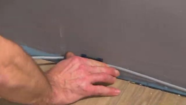 Plinten clips
