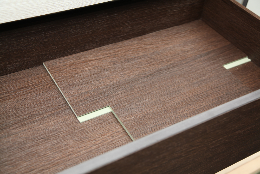 Decruy is ook al bezig met het ontwikkelen van houten laden op maat. Dit wordt eind 2019 gelanceerd