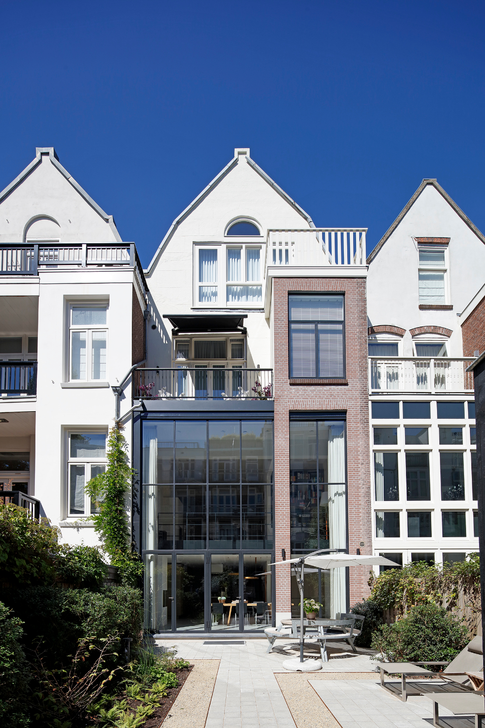 DEJOND, FORSTER UNICO XS