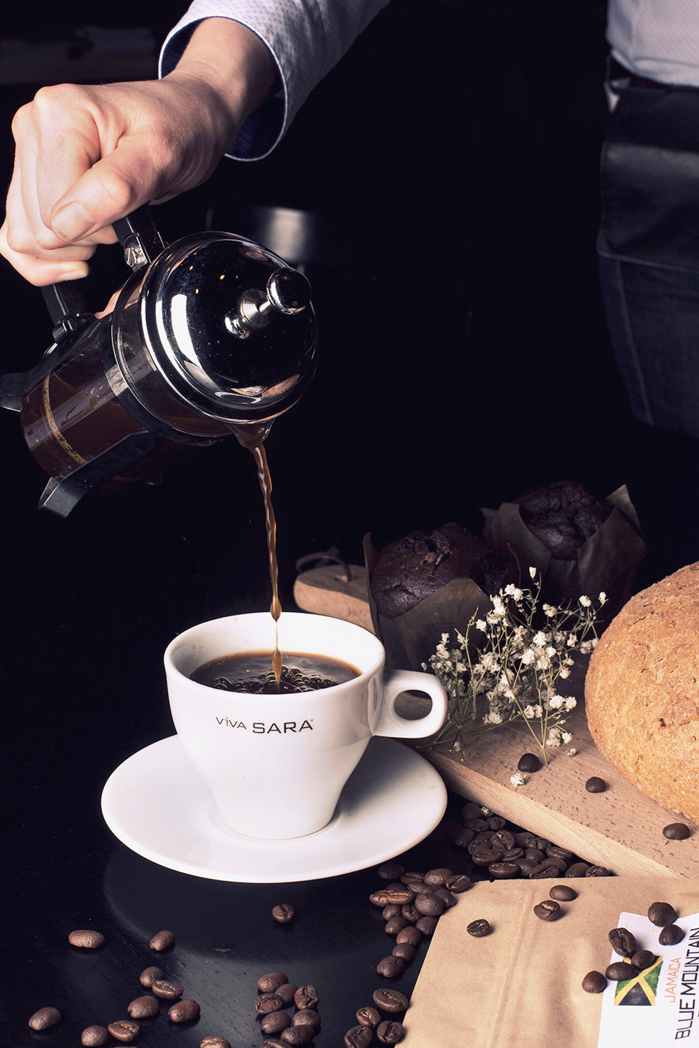 Koffie in dagbladhandel