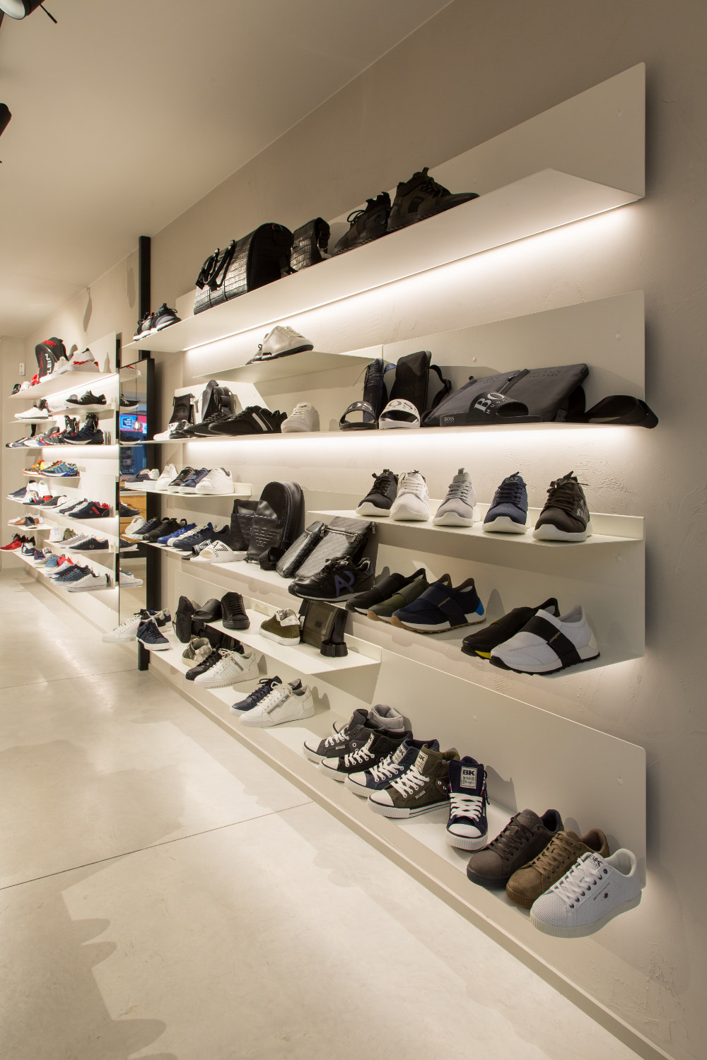 Streza schoenenwinkel Ten Huize Van schoenen