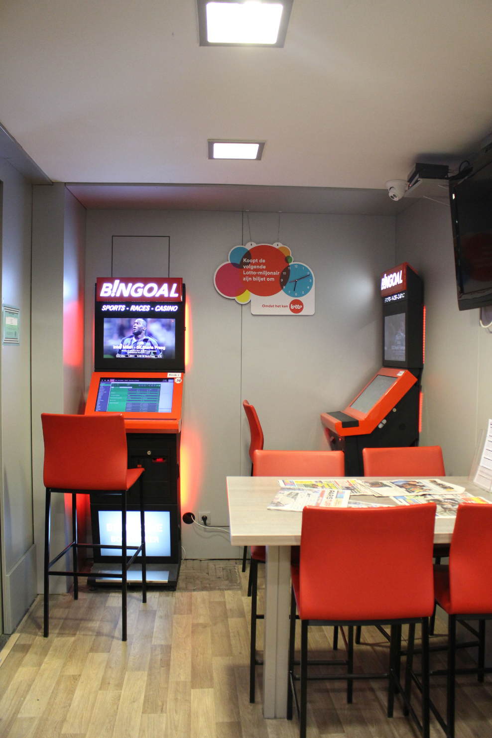 Dagbladhandel Bib Ten Huize Van Kevin Meyfroid