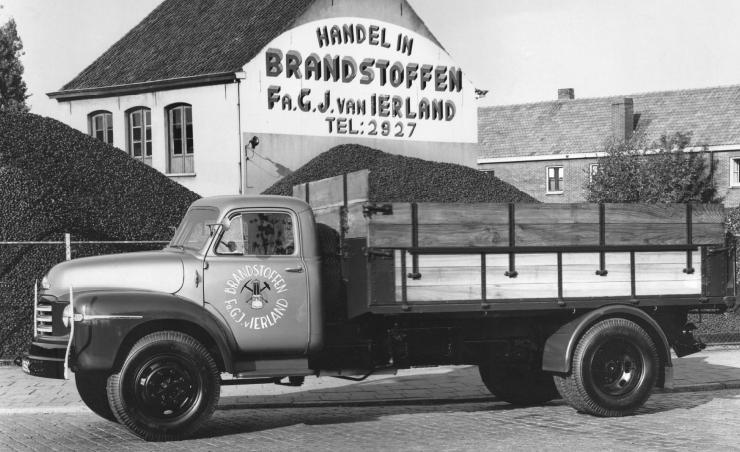 Oude camion Van Ierland Tilburg Shell